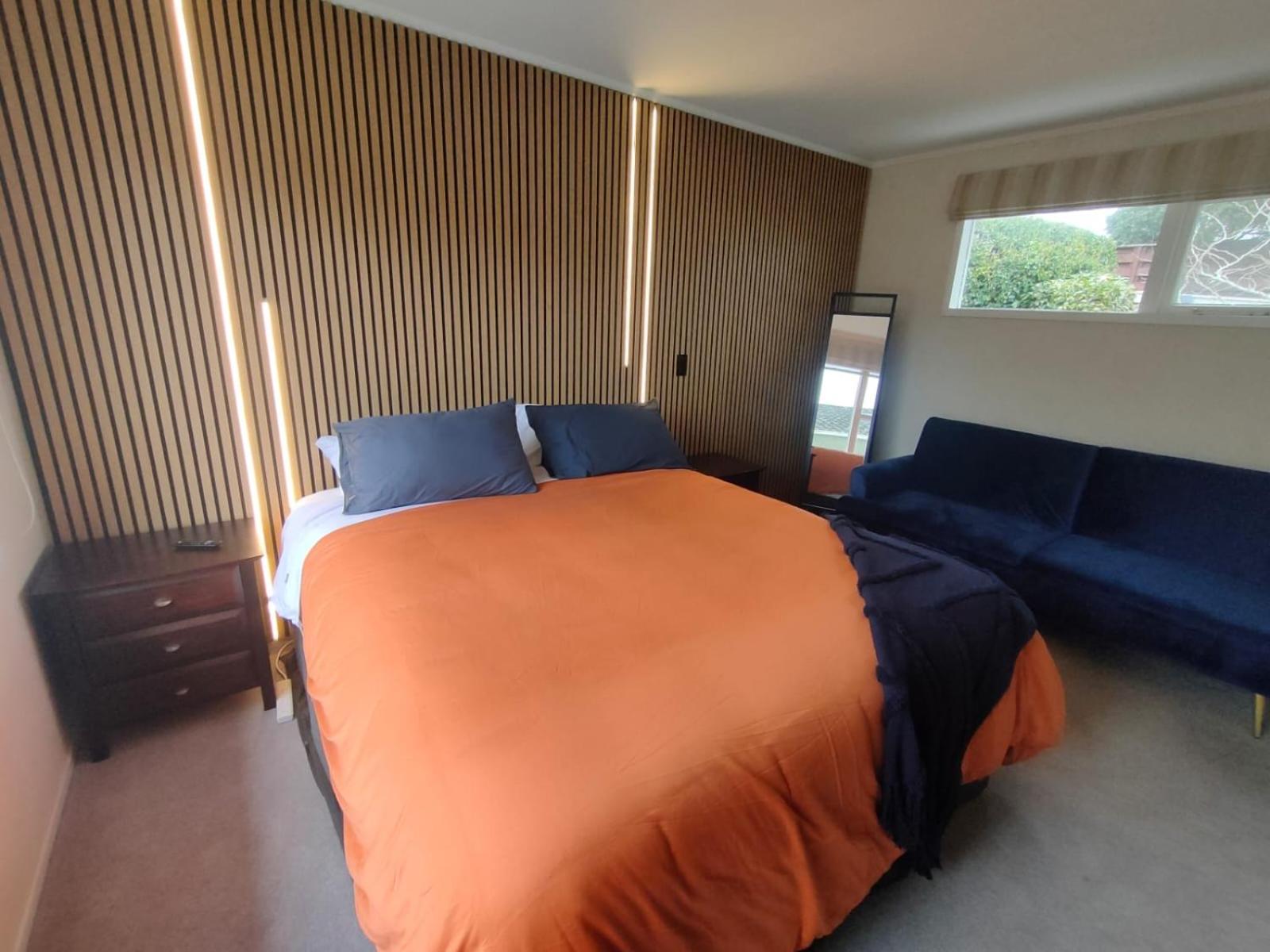 Retro 4 Bedroom Home, Warm And Welcoming, Quiet Location 포리루아 외부 사진