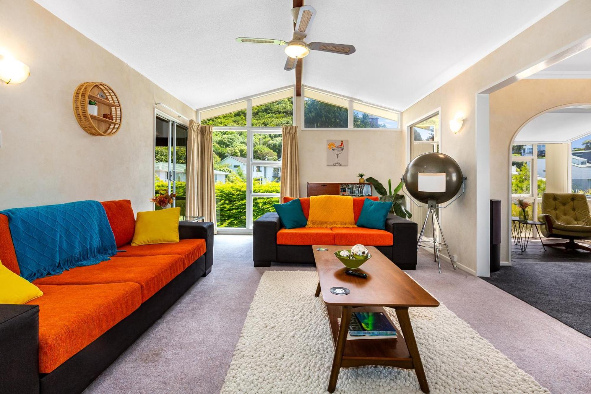 Retro 4 Bedroom Home, Warm And Welcoming, Quiet Location 포리루아 외부 사진
